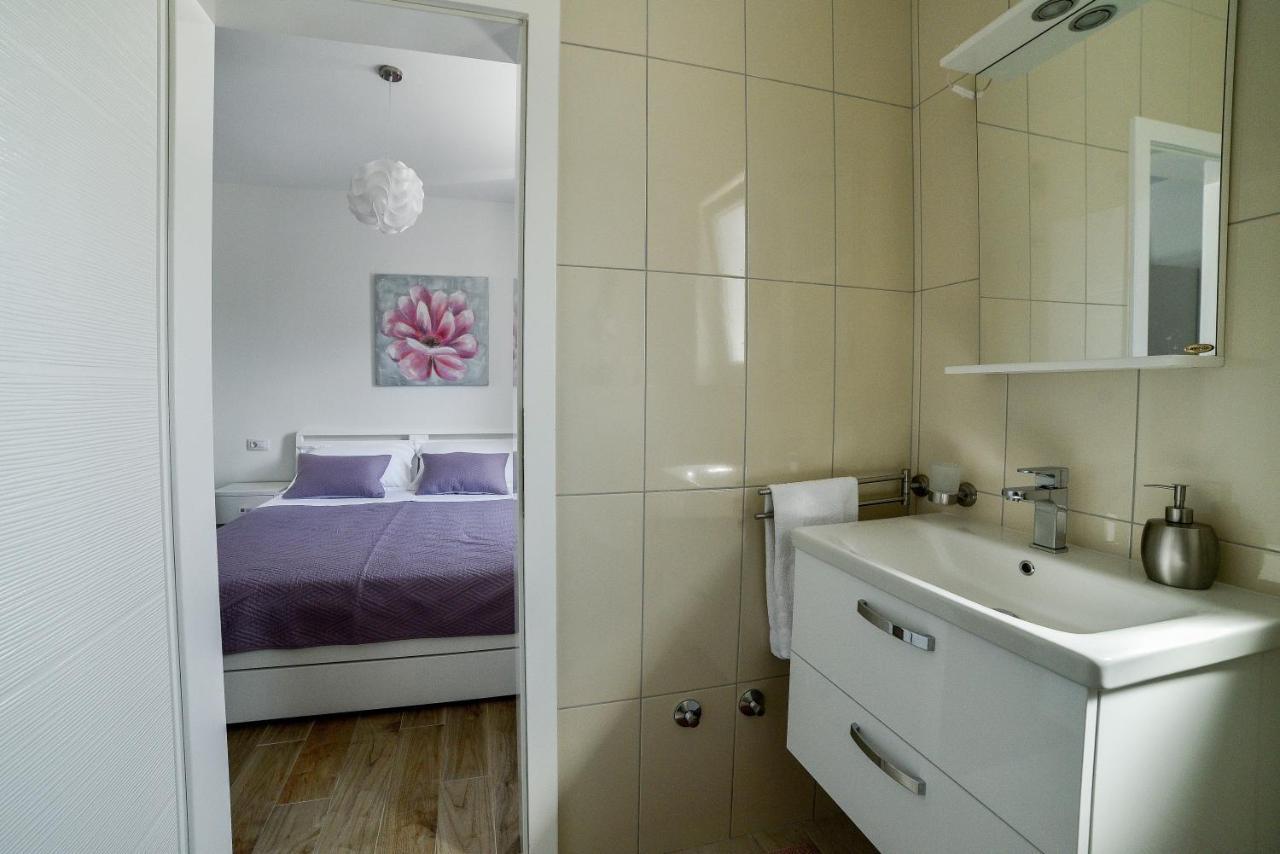 Holiday Home Mb Razanj Exterior photo